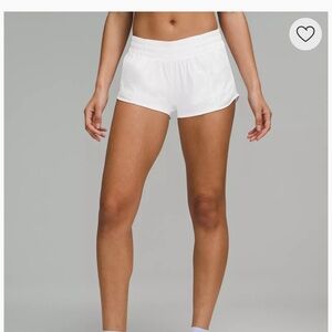 Hotty hot 2.5” lululemon white shorts